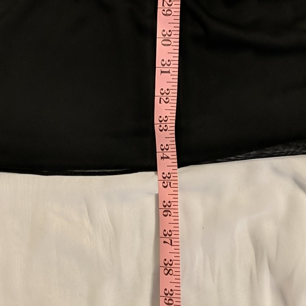 Dress - Picture 3 of 6